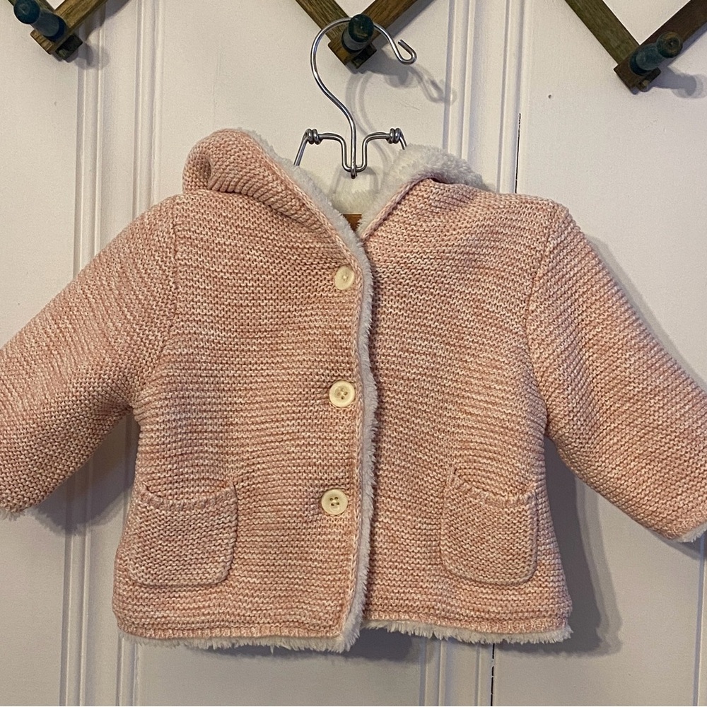 Baby gap 0 to 3 months Sherpa lined pink hooded bear jacket
